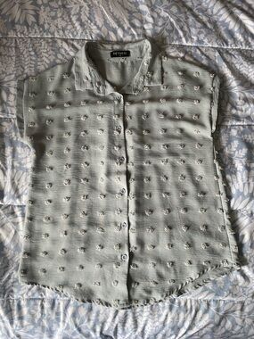 InfashuleTextured Button-Down Top in Gray/ blue